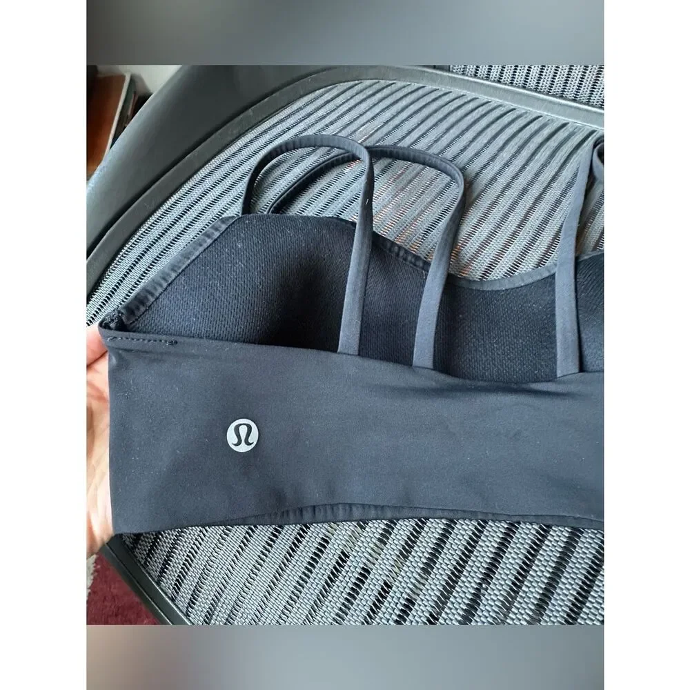 Size 6 - Bundle 2 lululemon athletica Double-Strap Sports Bras Black and Blush
